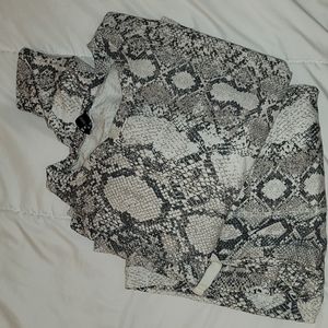EXPRESS SNAKESKIN PATTERN OUTFIT